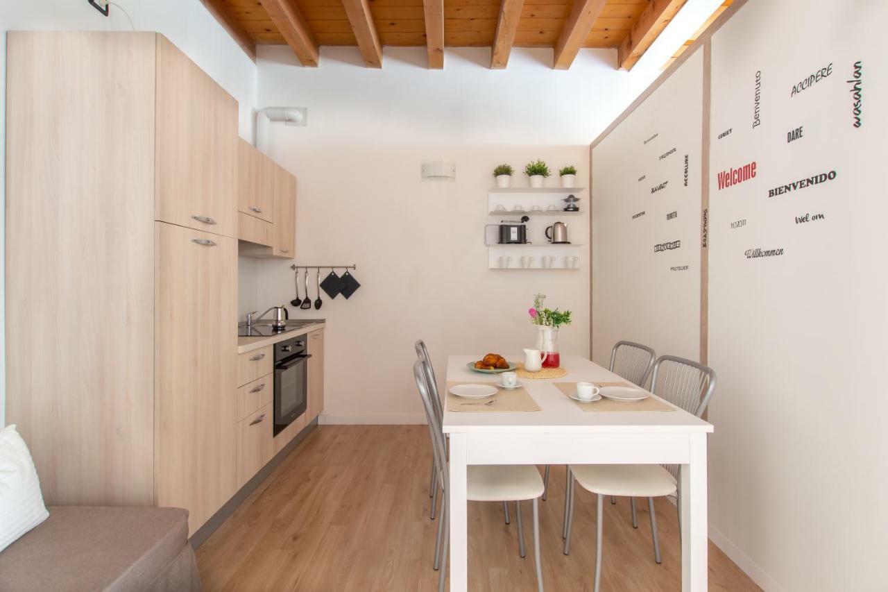 Foresteria della Corte Côme Esterno foto